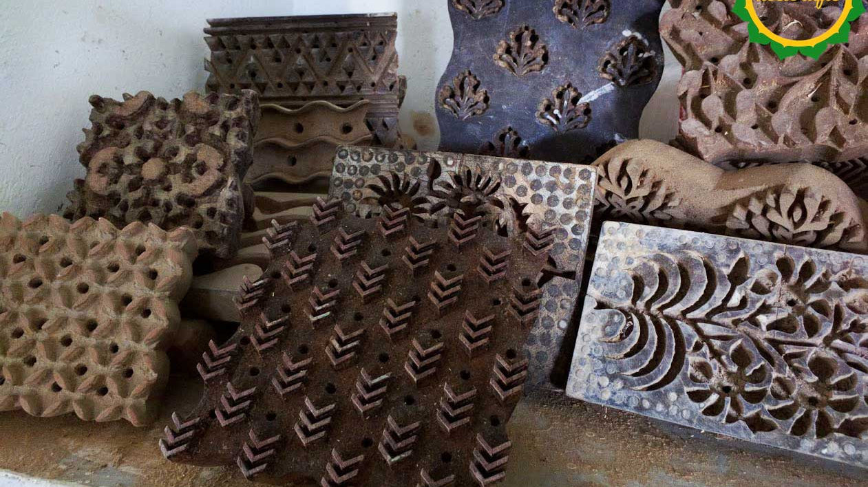 The art of hand block printing usine natural indigo dyes