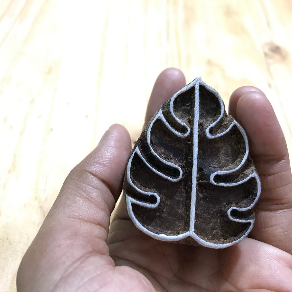 Monstera Leaf Stamp, Tropical Leaf Stamp For Soap, Paper, Textile Printing  Stamp – DesiCrafts