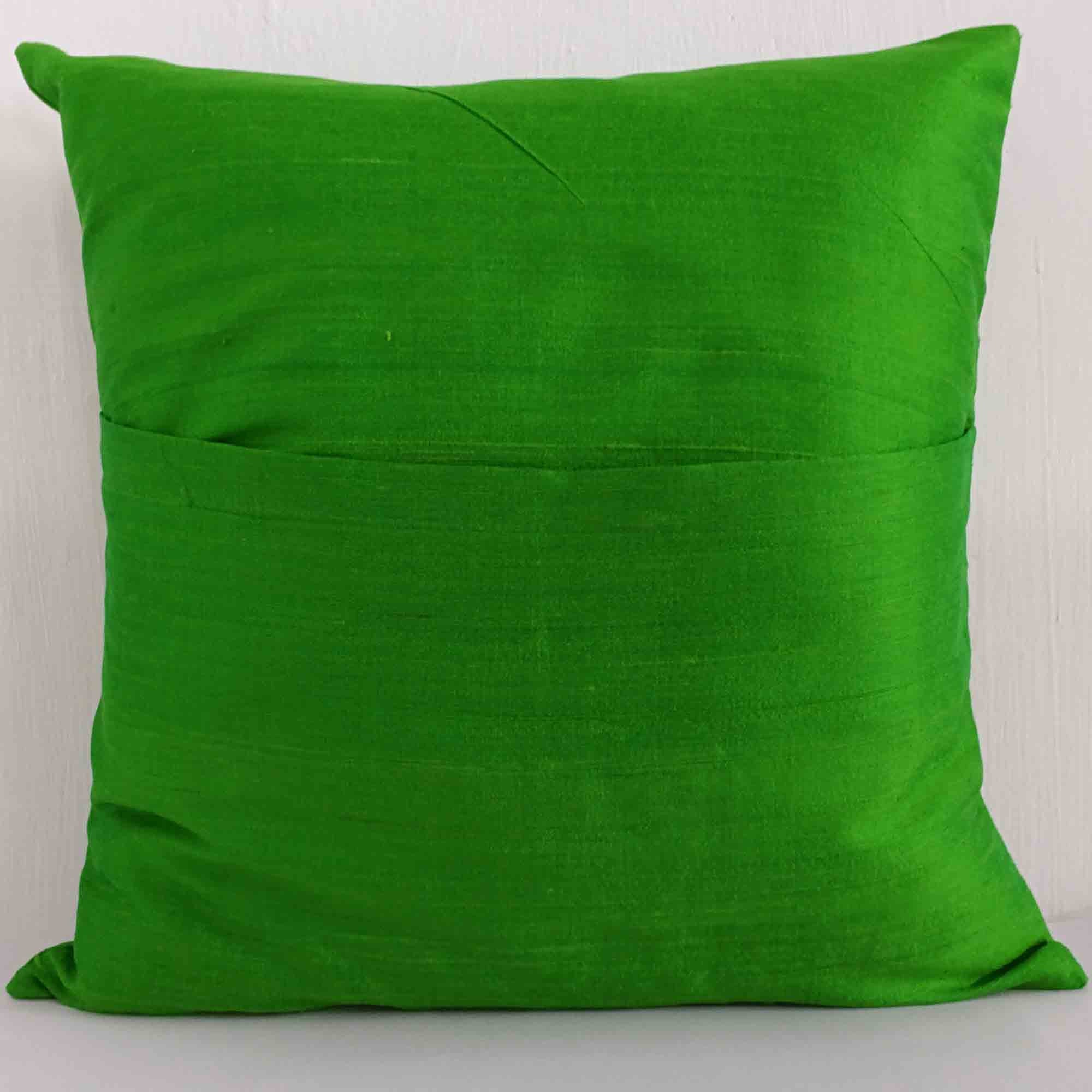Emerald green pillows hotsell
